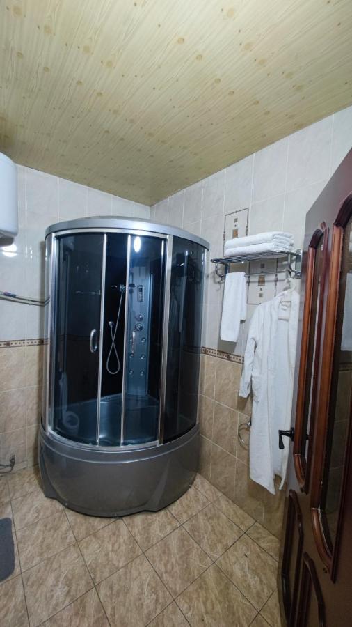 Bishkek Villa Hotel ภายนอก รูปภาพ