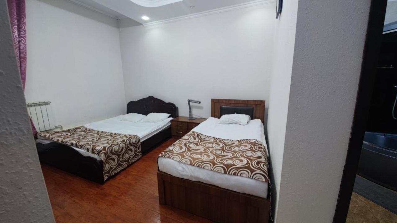 Bishkek Villa Hotel ภายนอก รูปภาพ