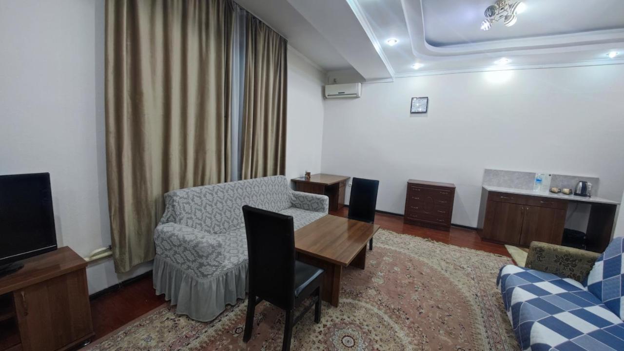 Bishkek Villa Hotel ภายนอก รูปภาพ